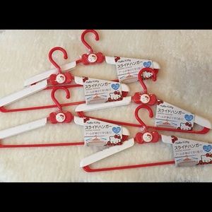 Hello Kitty Sliding Hangers Set of 5